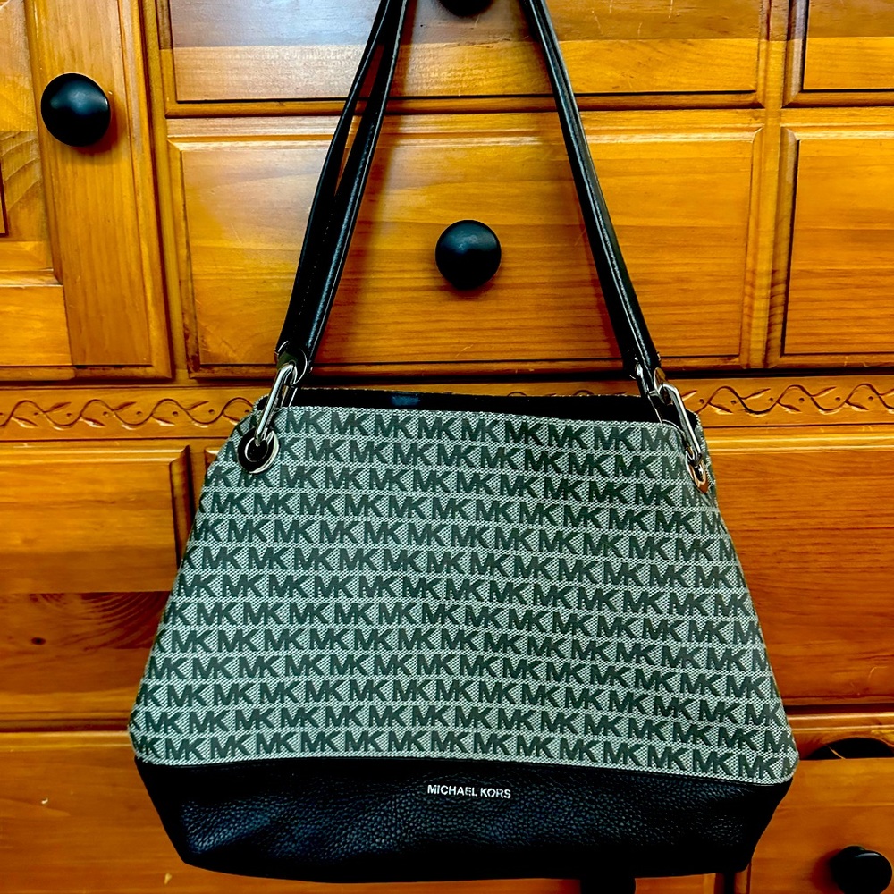 Michael Kors Raven Shoulder Bag